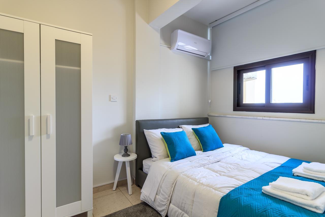 Soho City Apartments Larnaca Exteriör bild